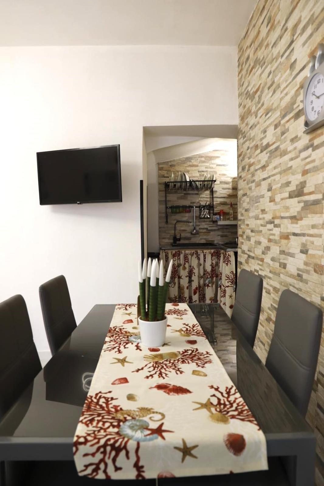 Lo Scarrozzo Room ปาแลร์โม ภายนอก รูปภาพ
